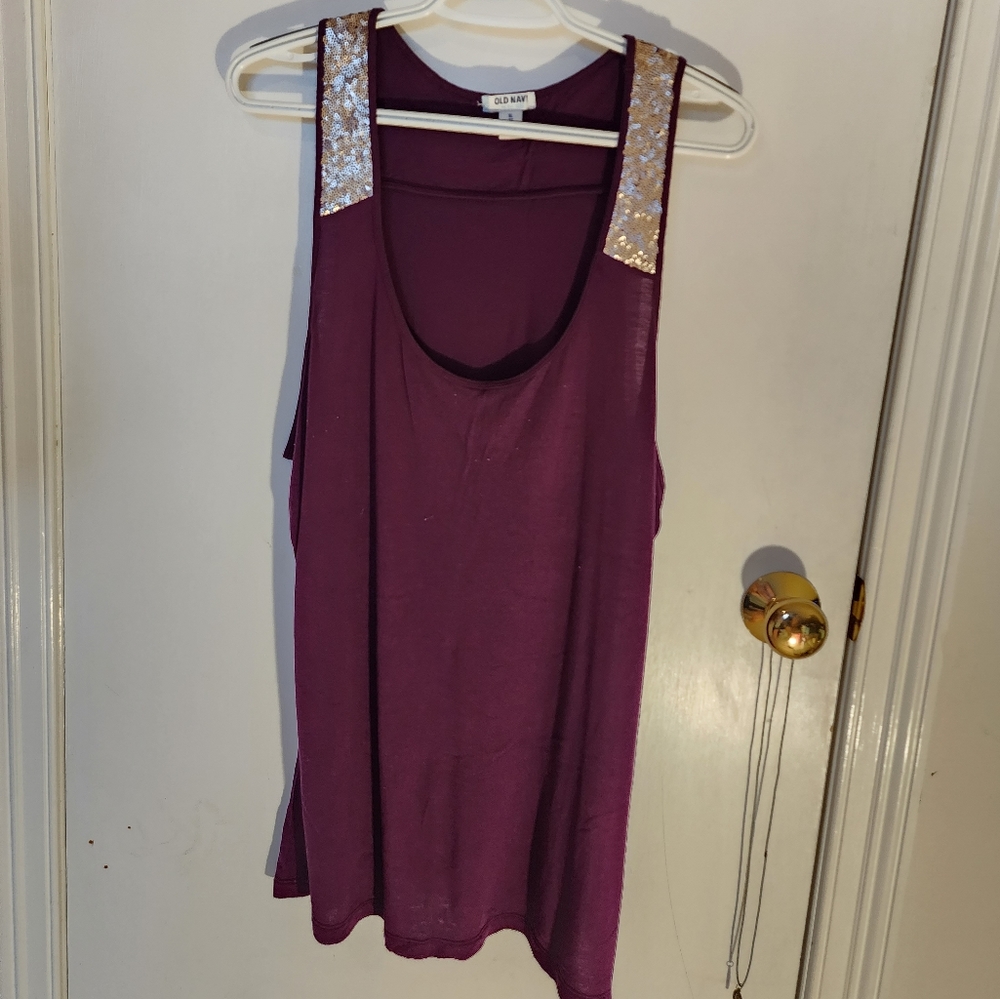 Women's Old Navy plum with sequins tank top XL